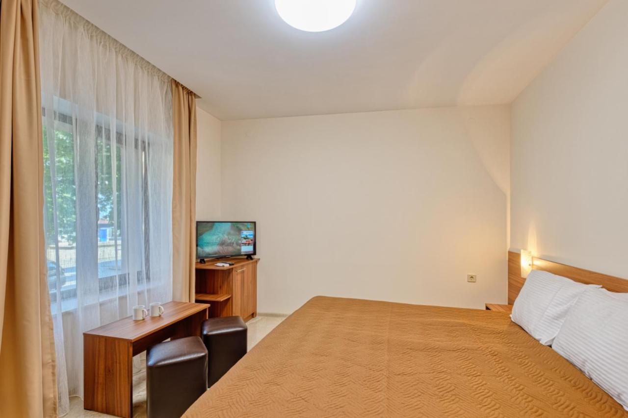 Къща За Гости Relax Hisarya Extérieur photo