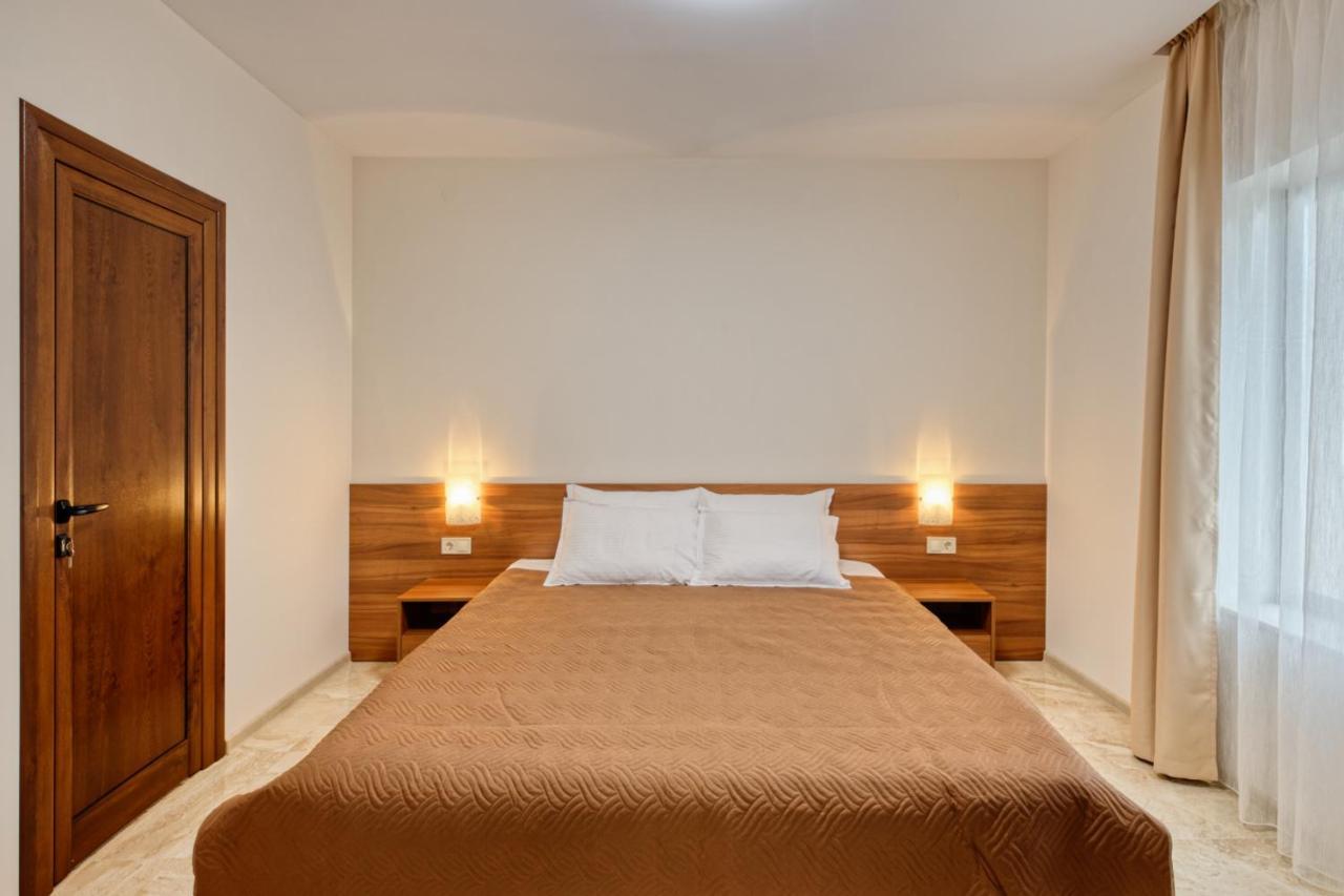 Къща За Гости Relax Hisarya Extérieur photo