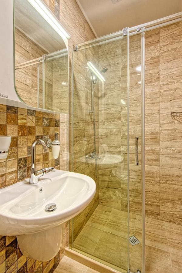 Къща За Гости Relax Hisarya Extérieur photo