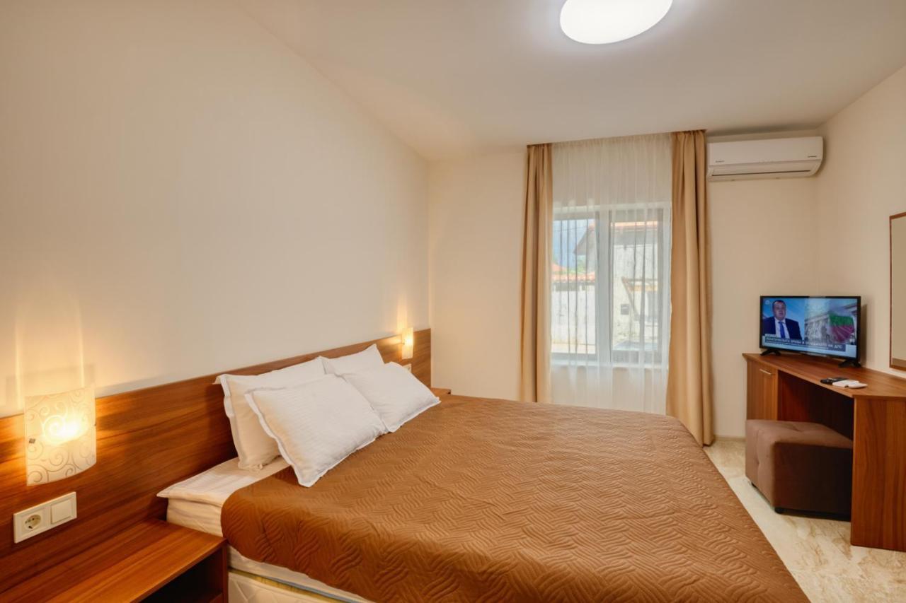Къща За Гости Relax Hisarya Extérieur photo