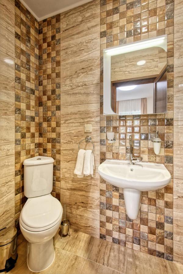 Къща За Гости Relax Hisarya Extérieur photo